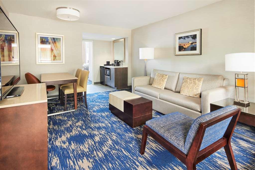 Embassy Suites By Hilton Alexandria Old Town Cameră foto